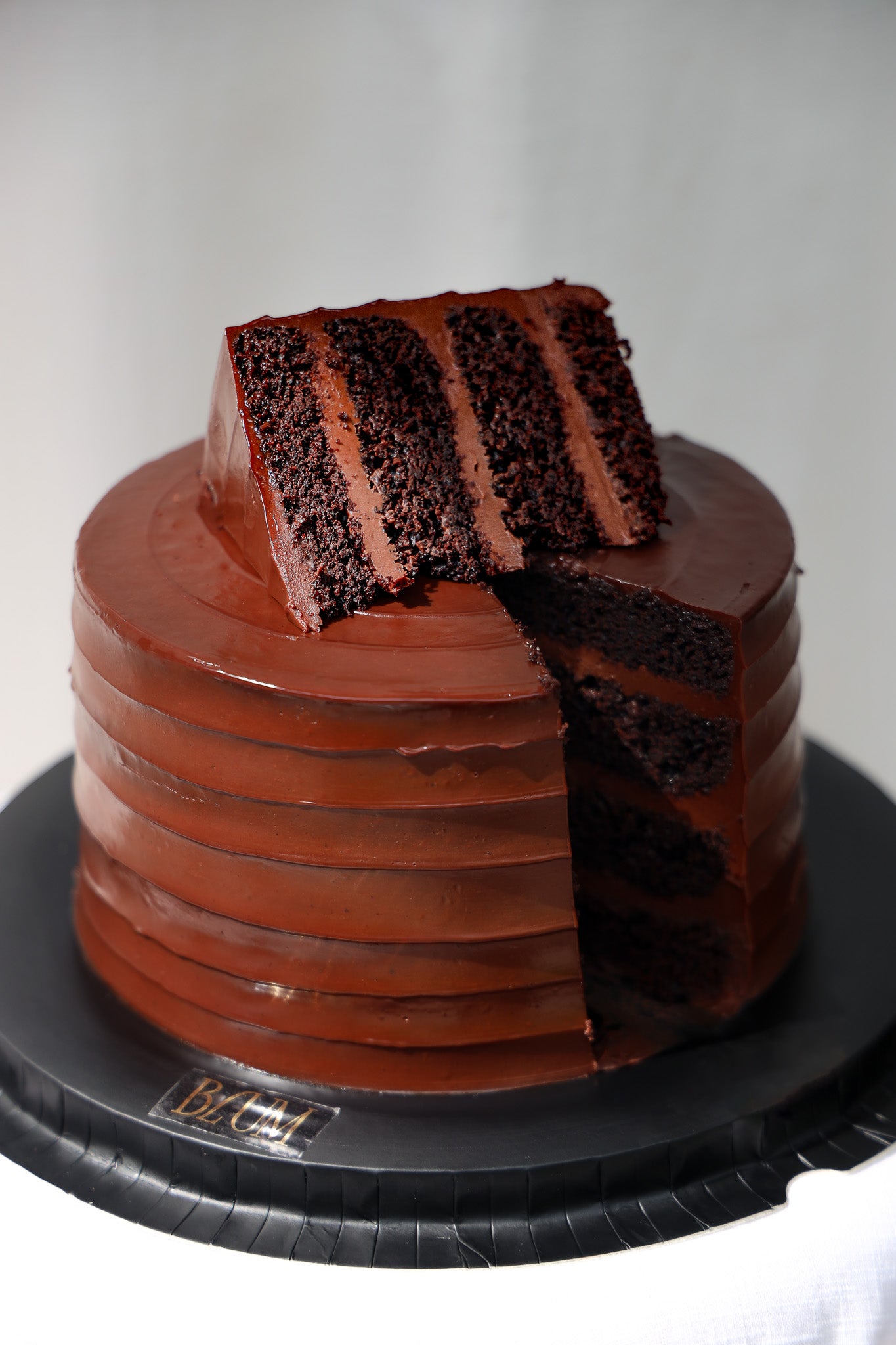THE CHOCOLATE CAKE